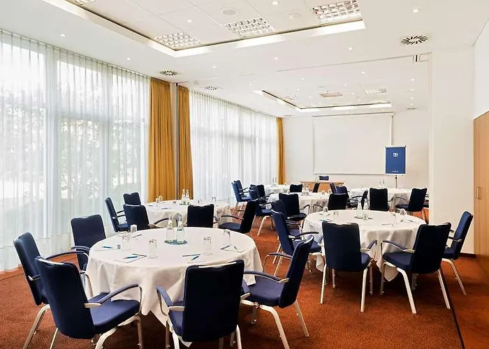 Nh Muenchen Ost Conference Hotel *