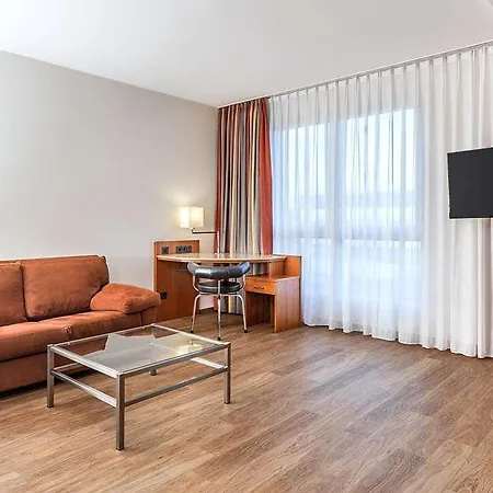 ホテル Nh Muenchen Ost Conference *